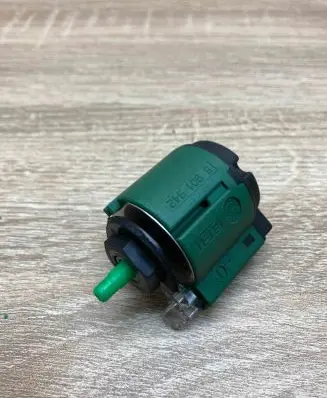 BMW 5 E39 Light switch 6901342