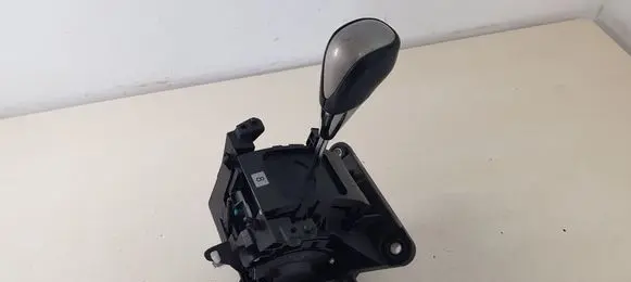 Gear shifter/selector