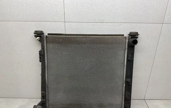 Hyundai Tucson TL Coolant radiator 