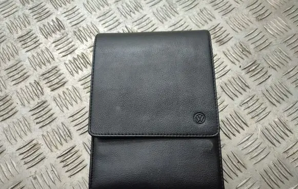 Volkswagen PASSAT B7 Owners service history hand book 