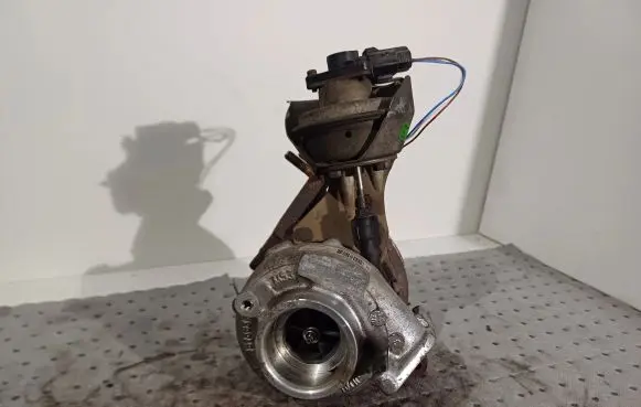 Citroen C5 Turbo 9682778680 GT1749V
