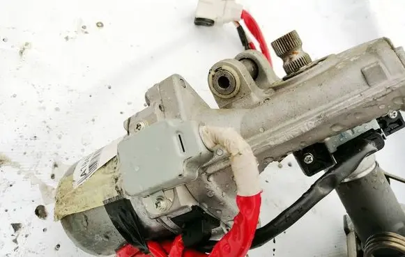 Toyota Avensis T270 Power steering pump 452500569100