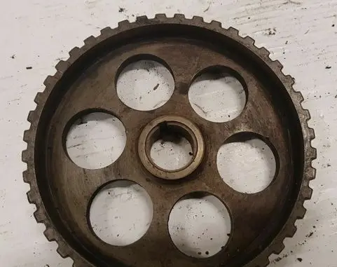 Volkswagen Golf I Camshaft pulley/ VANOS 056109111A