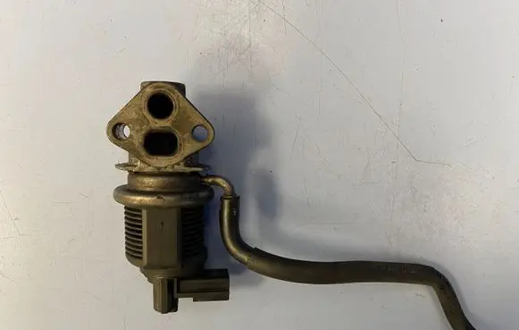 Audi A3 S3 8P EGR valve 06A131501J 72824801