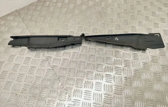 Renault Laguna III Fender end trim 668620012R