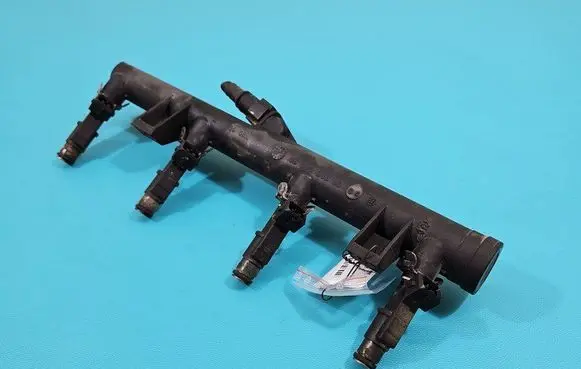 Fuel injector