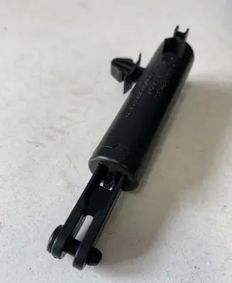 BMW 3 E46 Glovebox shock absorber 8224806 51168224806
