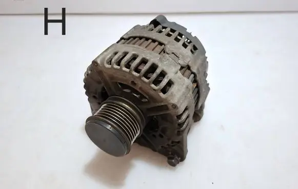 Volkswagen PASSAT B7 Generator/alternator 03L903023D 14V180A 0121715071