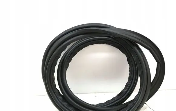 Mercedes-Benz C W205 Engine compartment rubber 