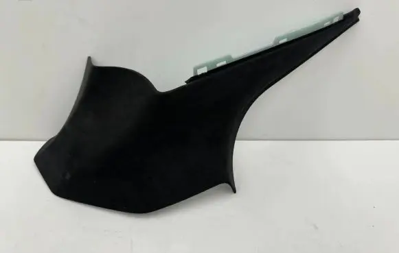 Tesla Model S (D)pillar trim (top) 100745706C