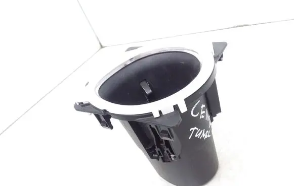 Cup holder front