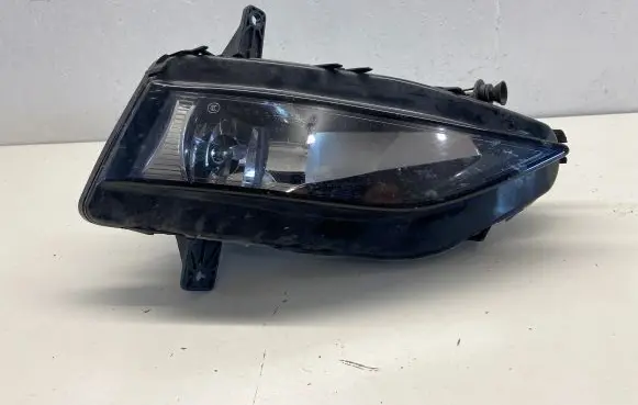 Volkswagen Golf VII Front fog light 5G0941662F 90140490 30042017