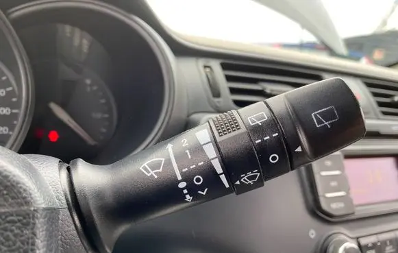 KIA Rio Wiper turn signal indicator stalk/switch
