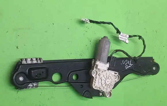 Mercedes-Benz E W211 Rear door window regulator with motor a2117300246