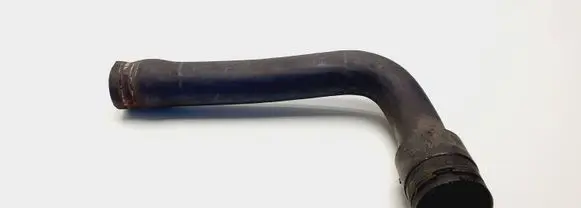 Volkswagen PASSAT B5.5 Engine coolant pipe/hose 8D0121101K