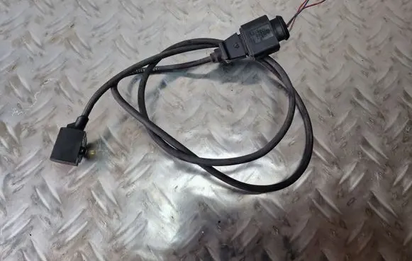 Camshaft position sensor