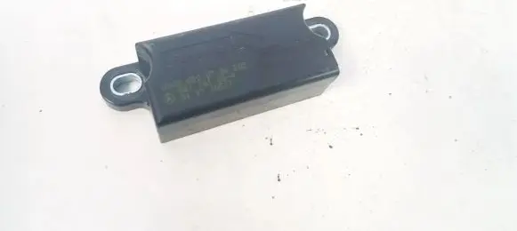 Mercedes-Benz CLS C219 Airbag deployment crash/impact sensor 821761664 040700577