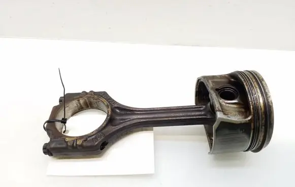 Volkswagen PASSAT B6 Piston with connecting rod 03C103AA