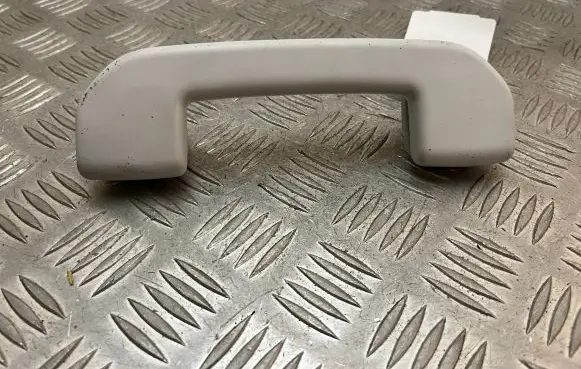 Peugeot 5008 II Front interior roof grab handle