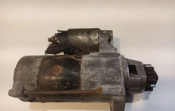 Nissan X-Trail T30 Starter motor 233008H801 M008T71471