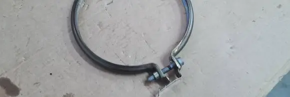 Audi Q5 SQ5 Muffler pipe connector clamp 8W0253725G
