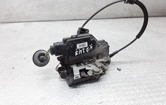 Skoda Octavia Mk2 (1Z) Front door lock 3D1837015