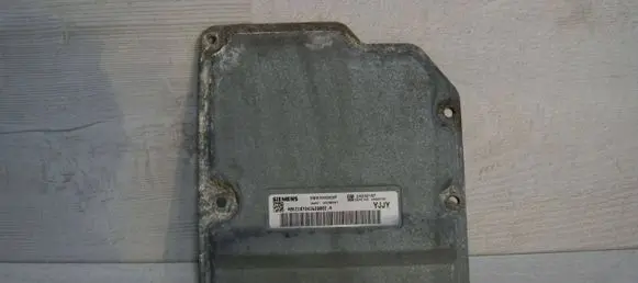 Cadillac SRX Engine control unit/module 5WK33520DP 242386997 24232187