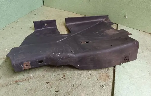 Renault Trafic II (X83) Engine splash shield/under tray 93857407