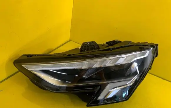 Audi A3 8Y Headlight/headlamp 8Y0941033