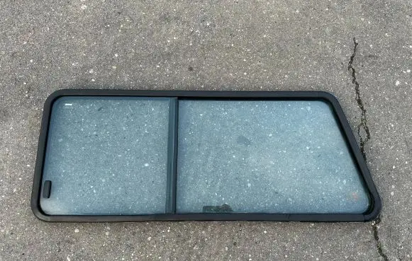 Nissan Patrol 160 Rear side window 93653C6000 93661C6001 93665C6000