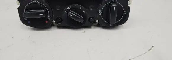 Volkswagen Touran I Climate control unit 00034834