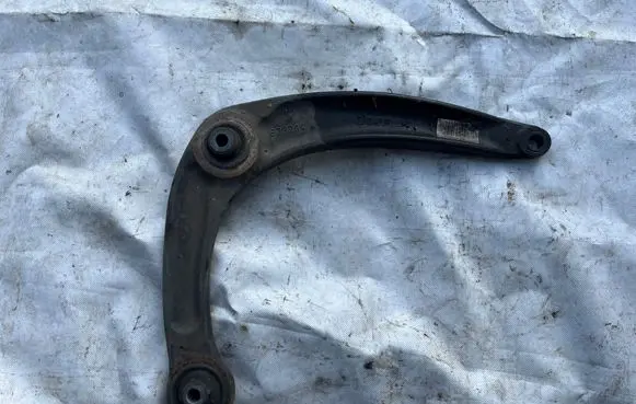 DS Automobiles 4 Front control arm 3521R3