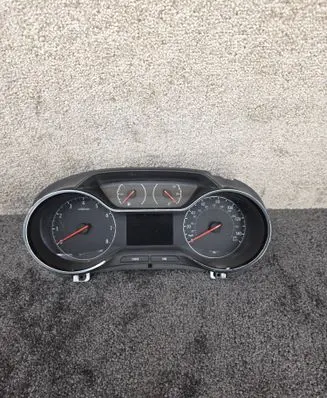Opel Grandland X Speedometer (instrument cluster) 9822642580 24072018 SN30151822
