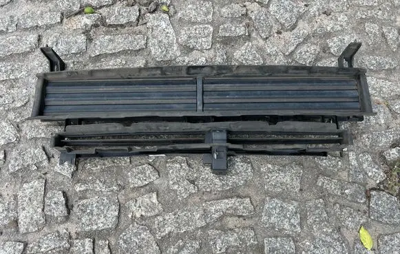 Mini One - Cooper F56 F55 Intercooler air guide/duct channel 7339096 E11746A04