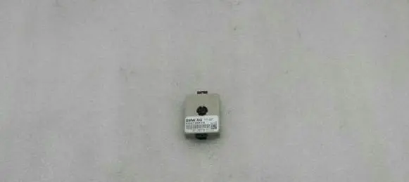 BMW 5 E60 E61 Aerial antenna filter 6990089
