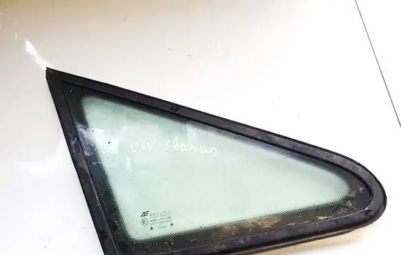 Volkswagen Sharan Front triangle window/glass DOT249AS2M24