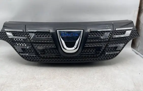 Dacia Spring Front bumper upper radiator grill 623105273R