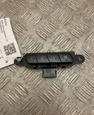 Volvo XC90 Seat memory switch 31376461