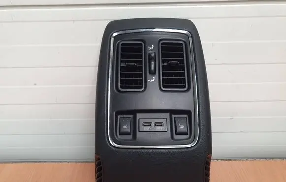 Jeep Cherokee Rear air vent grill X90006401BL 1222 1367A