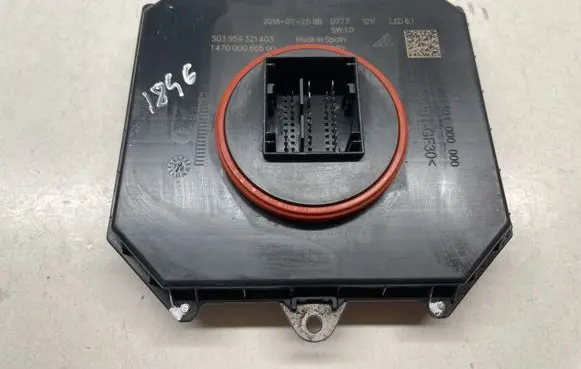 Jeep Wrangler Headlight ballast module Xenon 503959321403 147000066500 10EEG180230