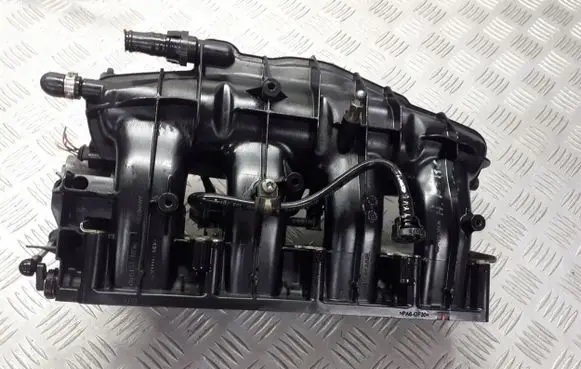 Audi A4 S4 B7 8E 8H Intake manifold 06F133201N