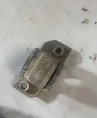 Skoda Fabia Mk2 (5J) Sway bar bush bracket, front 