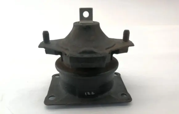 Honda Accord Engine mount bracket