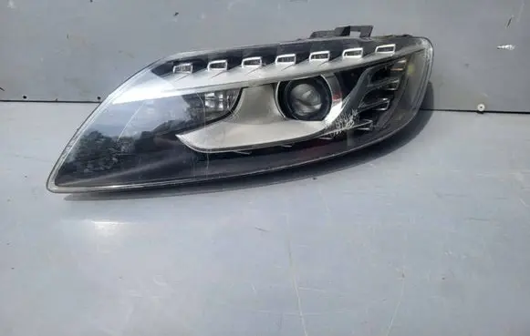 Audi Q7 4L Headlight/headlamp 8393693 8393695