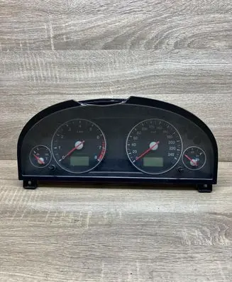 Ford Mondeo Mk III Speedometer (instrument cluster) 3S7T10849DD 269437