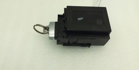 Volkswagen PASSAT B7 Ignition lock 3C0905843T