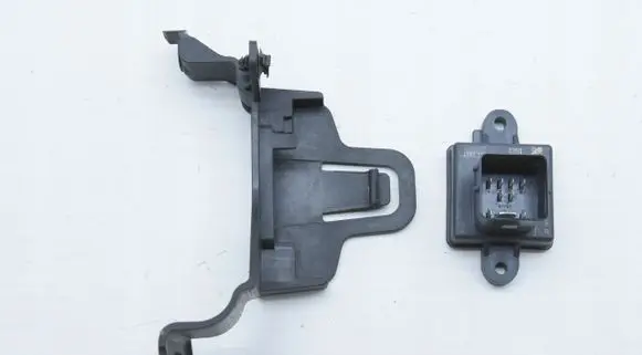 Ford Transit Headlight/headlamp mounting bracket 12B681