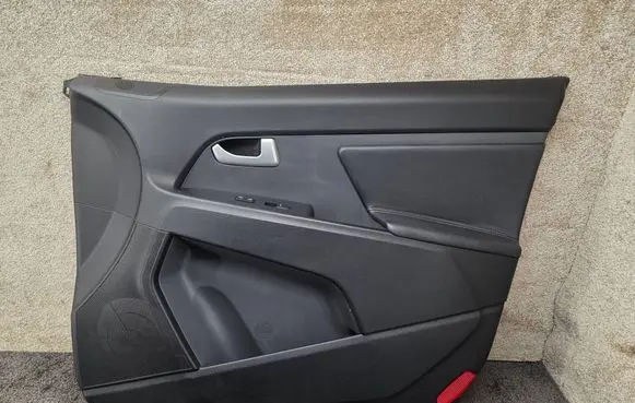 KIA Sportage Front door card panel trim 823613U000