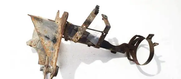 Iveco Daily 30.8 - 9 Engine mounting bracket