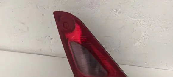 Mitsubishi Colt Tailgate rear/tail lights 8336A029 27840214